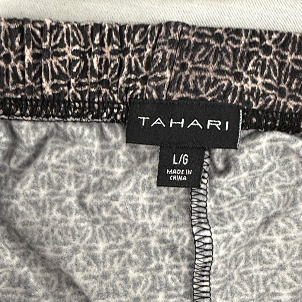 Tahari Pajama Set Wm Large Fleece Backed Satin Trim Cropped Pants Short Sleeve - Picture 5 of 13